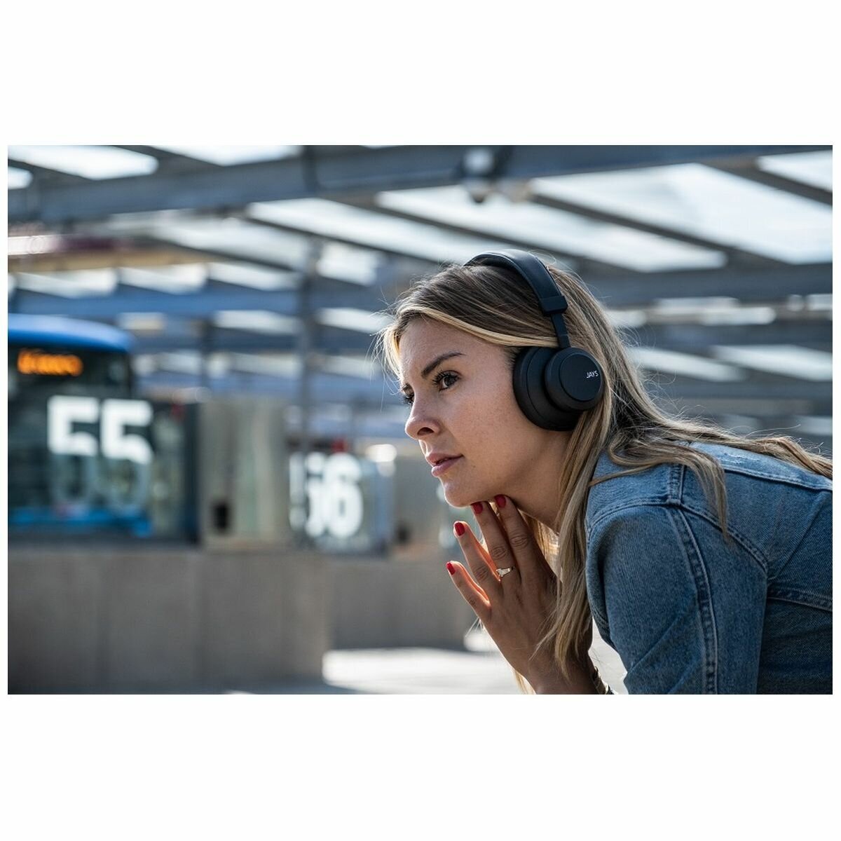 Jays q-Seven ANC Wireless Over-Ear Headphones JA-Q-7BLK hero image