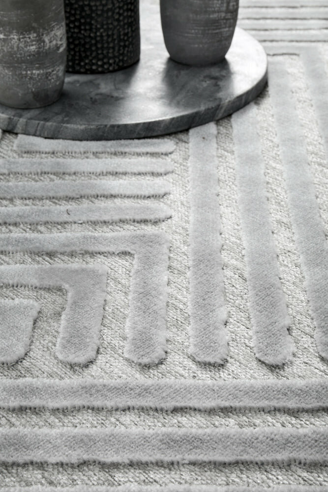 Rug Culture York Medium Silver Rug 230X160CM - YRK-CIND-SIL-230X160 hero image