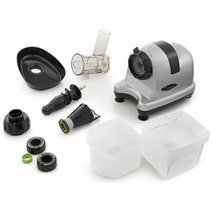 Omega Juicers Cold Pressed Celery Juicer MM900 hero image