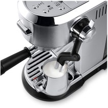 DeLonghi Dedica Maestro Plus Premium Compact Manual Coffee Machine EC950M hero image