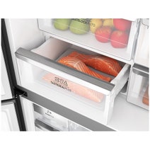 Electrolux 562L UltimateTaste 700 French Door Refrigerator Black EQE5607BA hero image