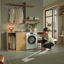 Miele 9kg Front Load Washing Machine WWI860 hero image