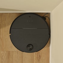Roborock Saros 10 Robotic Vacuum Cleaner Black RR-S1052-03-BLK hero image