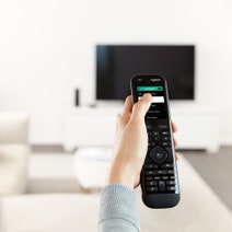 Logitech Harmony Elite Remote Control 915-000258 hero image
