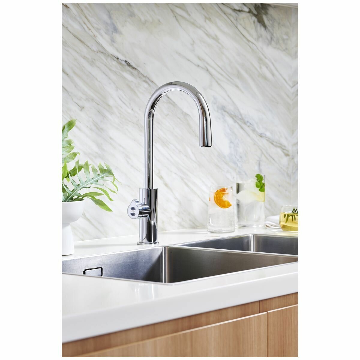 Zip HydroTap G5 Home Arc Plus Boiling Filtered Tap Brushed Chrome H5L786Z01AU hero image