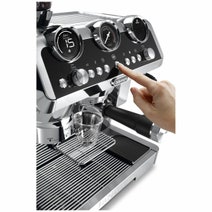 DeLonghi La Specialista Maestro Premium Manual Pump Coffee Machine Metal EC9865M hero image
