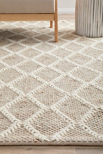Rug Culture Huxley Large Natural & Off White Rug 280X190CM - HU-NATURAL-280190 hero image