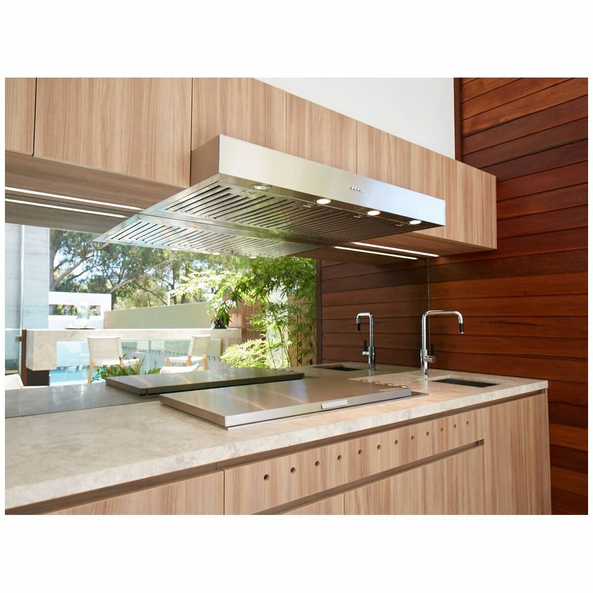 Schweigen Silent BBQ Rangehood 120cm PKCL7272SE hero image