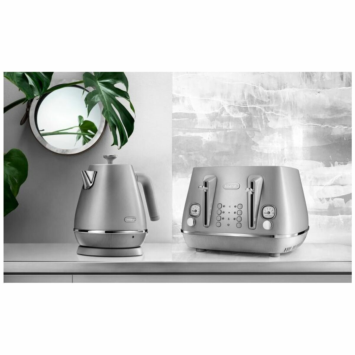 品質のいい DeLonghi Distinta Perla Four Slice Toaster Silver CTIN4003S 電子レンジ・オーブン