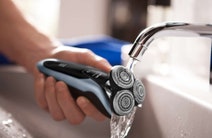Philips S9211-12 Shaver Series 9000 Wet and Dry Electric Shaver hero image