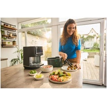 Braun MultiFry 5 Air Fryer HF5073IBK hero image