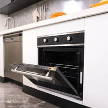 Linarie 63L Built-In Electric Oven LYBO63MF hero image