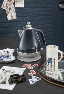 Delonghi Icona Capitals Kettle Blue KBOC2001BL hero image