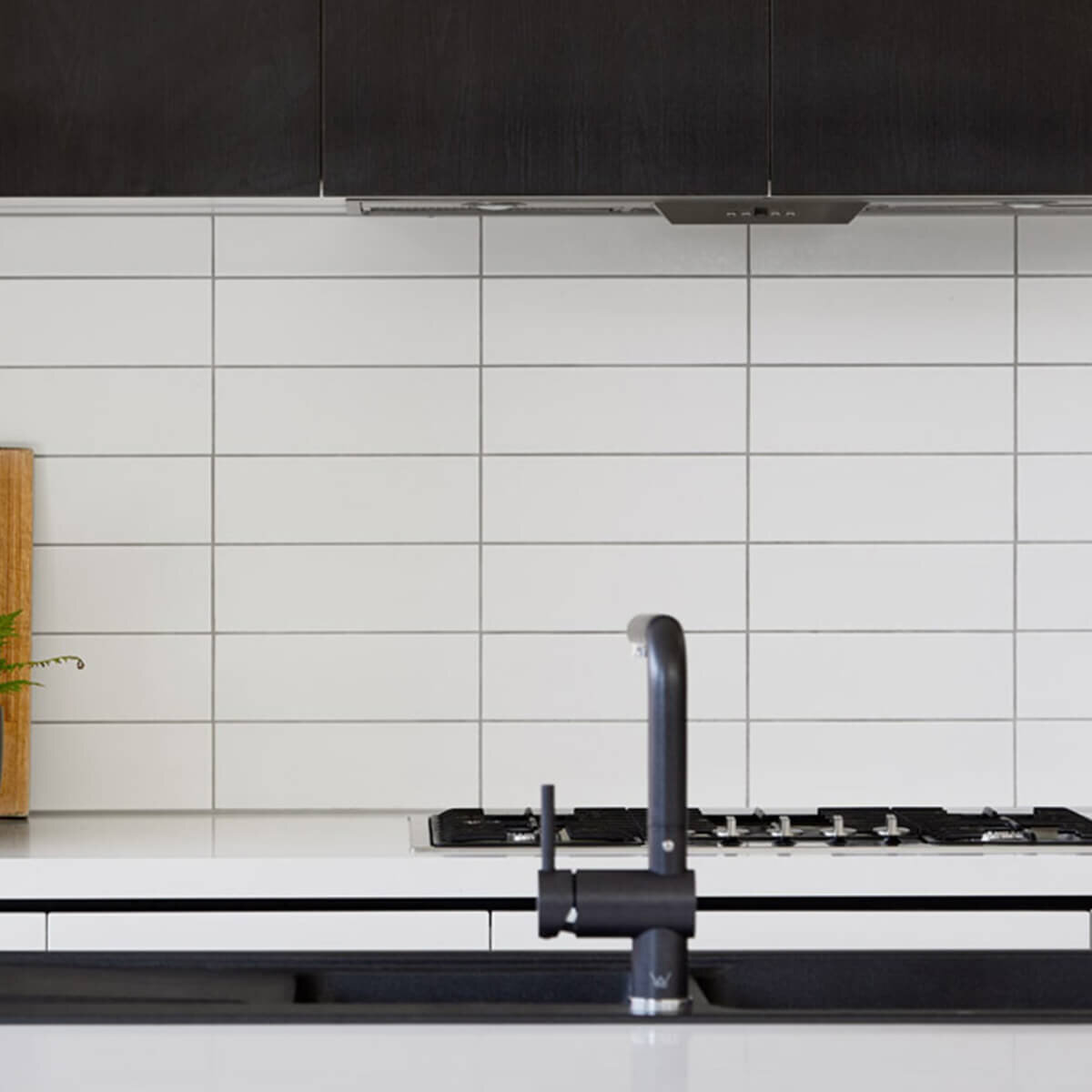 Schweigen 60cm Stainless Steel UnderMount Rangehood with IsoDrive ST Motor UM1390-6STPAK hero image