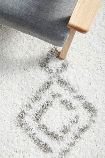 Rug Culture Casablanca Medium White & Silver Rug 230X160CM - CBA-TEM-WHT-230X160 hero image