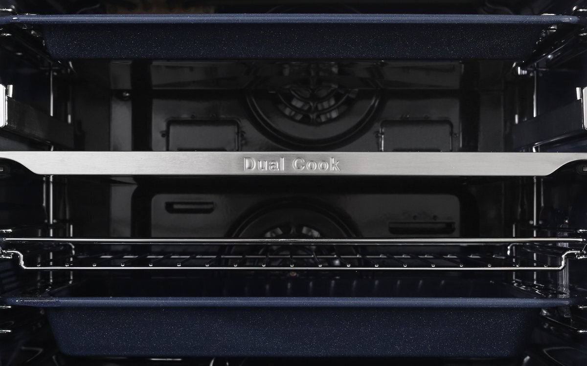 Samsung NV75J5540RS Dual Electric Wall Oven hero image