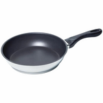 Bosch 26cm PerfectFry Sensor Induction Pan HEZ390230 hero image