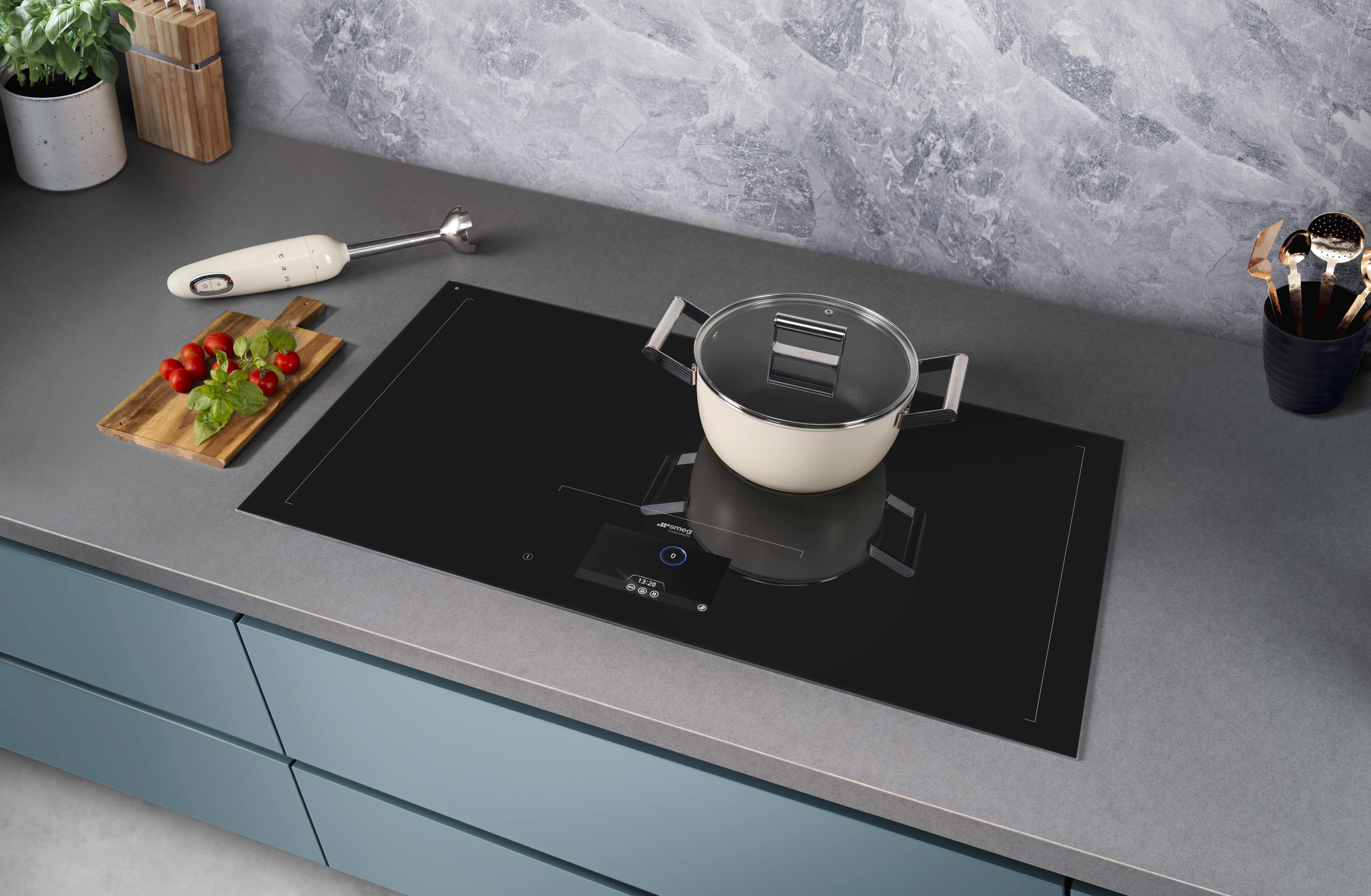 Smeg 93cm Linea Induction Cooktop SIA1963D hero image