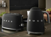 Smeg 50s Retro Style Electric Aesthetic Kettle Matte Black KLF03BLMAU hero image