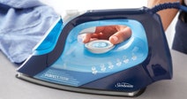 Sunbeam SR7001 Solus PerfectTemp Iron hero image