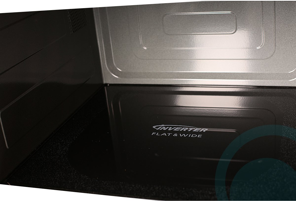 Panasonic Microwave NNSF550W hero image