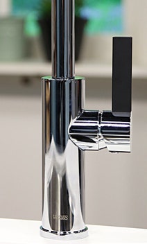 Armando Vicario LUZ Kitchen Mixer Tap with Pull Out hero image