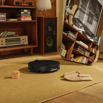 Roborock Saros 10 Robotic Vacuum Cleaner Black RR-S1052-03-BLK hero image