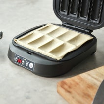 Breville Quick & Easy Pie Maker LPI285GRY hero image