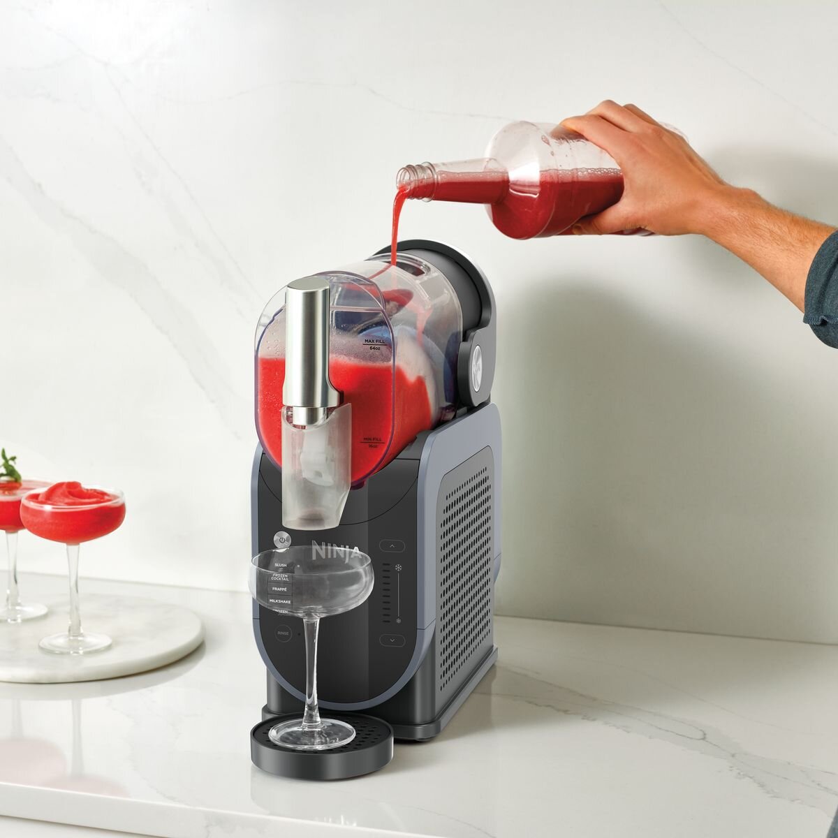 Ninja SLUSHi Professional Frozen Drink Maker FS301 hero image