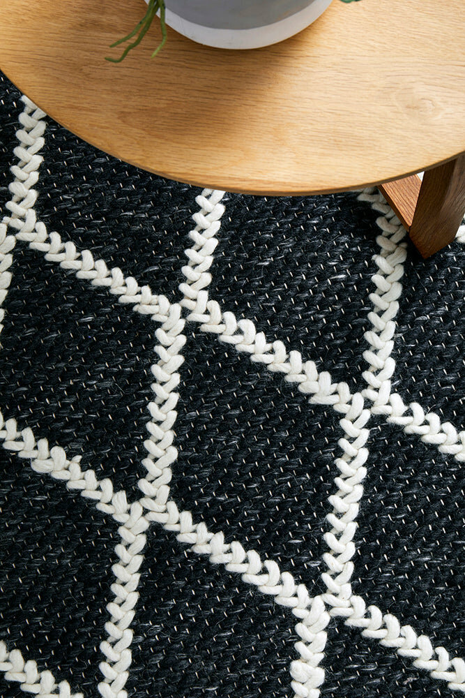 Rug Culture Huxley Oversize Black & Off White Rug 400X300CM - HU-BLK-400300 hero image