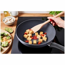 Tefal 28cm Healthy Chef Non-stick Induction Wok G1501923 hero image