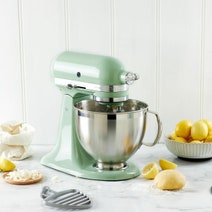KitchenAid KSM195 Artisan Stand Mixer Pistachio 5KSM195PSAPT hero image