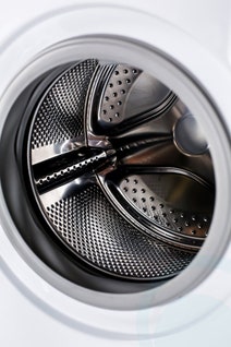 7.5kg Front Load Whirlpool Washing Machine WFS1274CE hero image