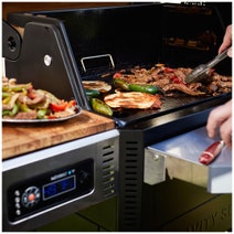 Masterbuilt Gravity Series 800 Digital Charcoal BBQ Smoker MB20042221 hero image