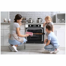 Linarie 60cm Pyrolytic Electric Built-in Oven LABO71MPX hero image