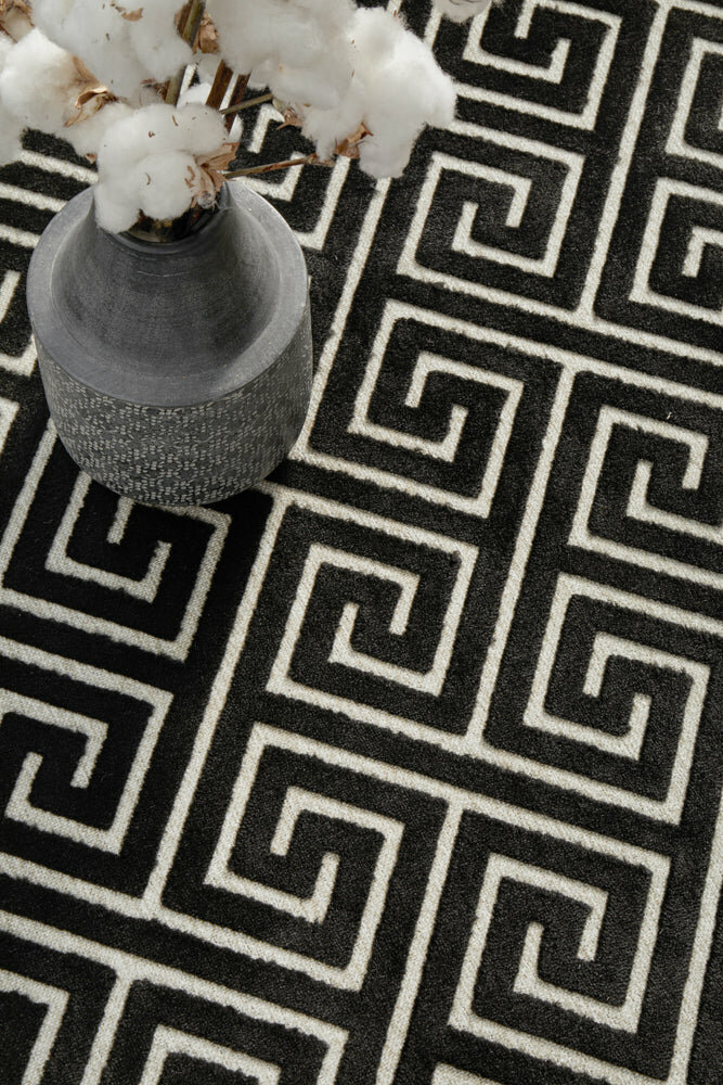 Rug Culture York Large Black & Natural Rug 290X200CM - YRK-ALIC-GLD-290X200 hero image