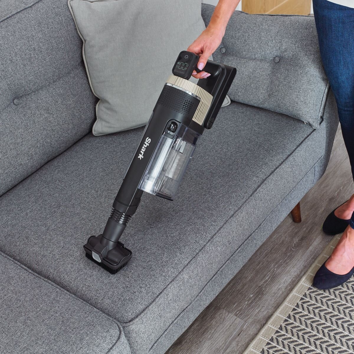 Shark Stratos Cordless Pet Pro Vacuum with Clean Sense IQ IZ400 hero image