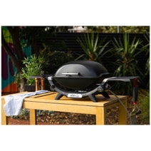 Weber Q2000N Portable LPG BBQ Black 28310024 hero image