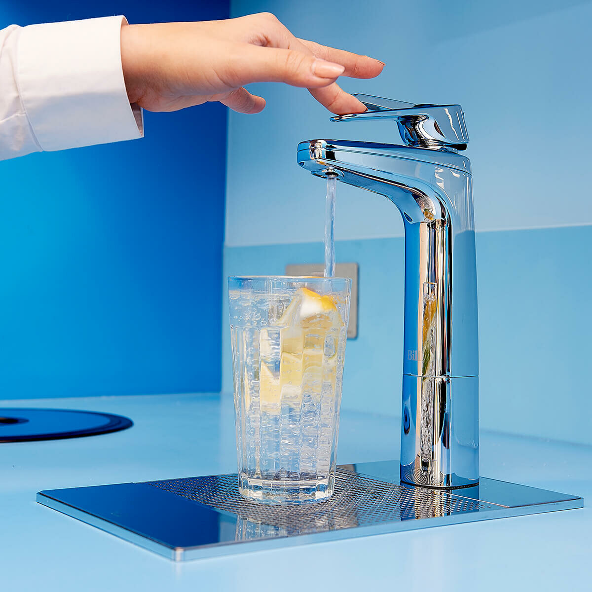 Billi 915000LCH B-5000 Boiling and Chilled Filtered Water with XL Levered Dispenser hero image