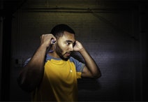 JBL JBLREFMINIBTBLU Reflect Mini Wireless In-Ear Earphones hero image