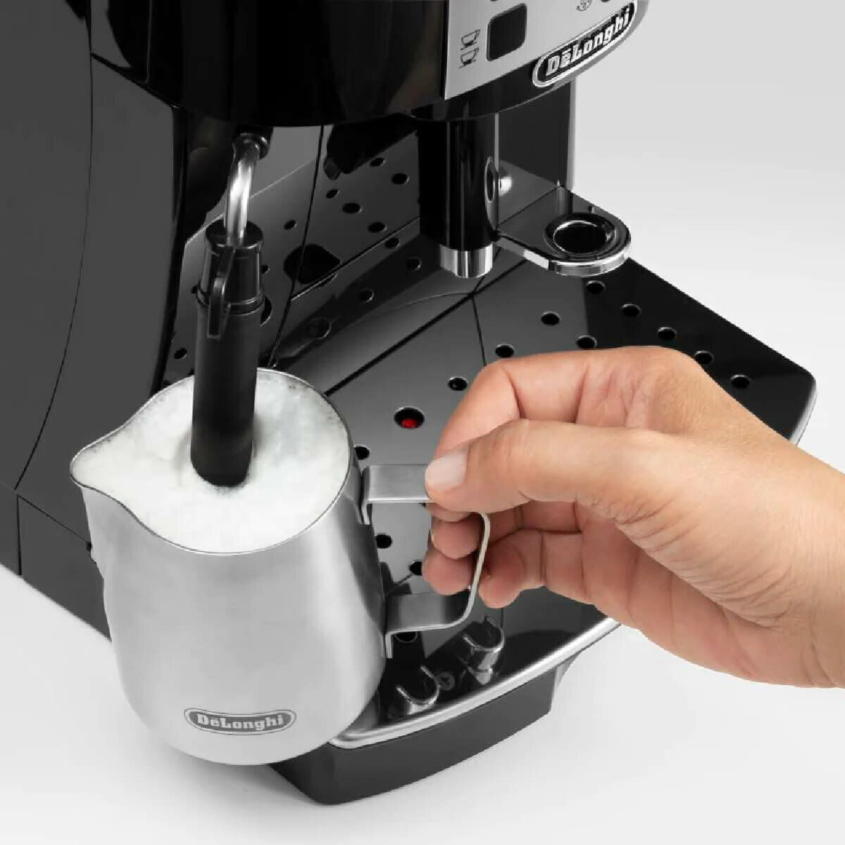 Delonghi Compact Magnifica S Fully Automatic Coffee Machine Black ECAM22110B