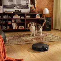 Roborock Saros 10 Robotic Vacuum Cleaner Black RR-S1052-03-BLK hero image