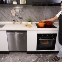 Linarie 63L Built-In Electric Oven LYBO63MF hero image