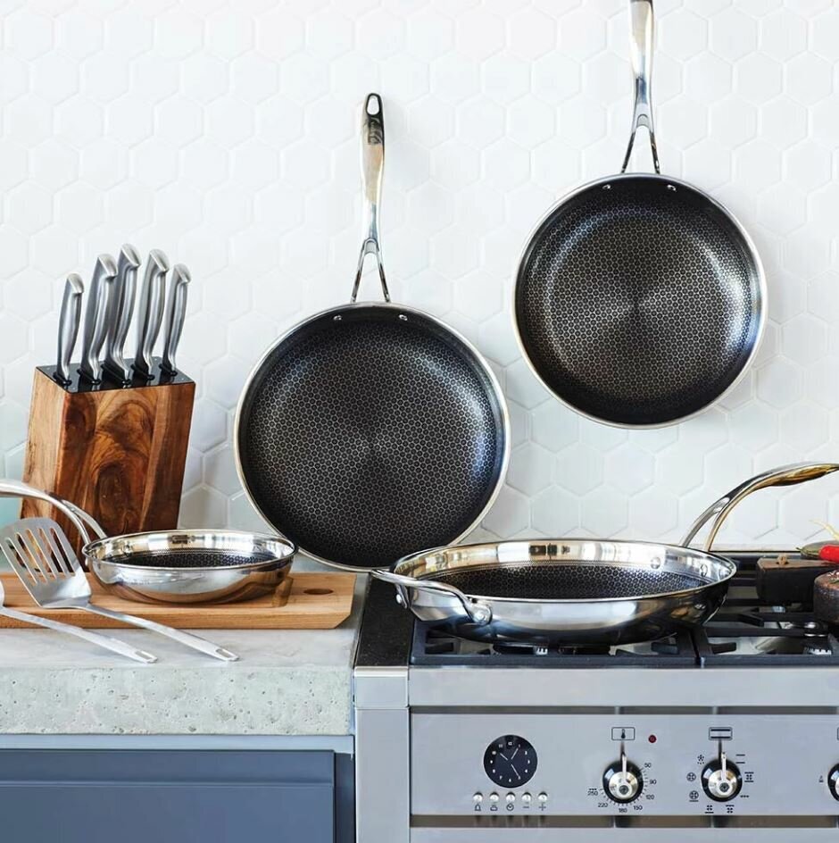 Stanley Rogers 32cm Matrix Non-stick Frypan 42304 hero image