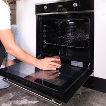 Linarie 70L Built-In Electric Oven LYBO70DMF hero image
