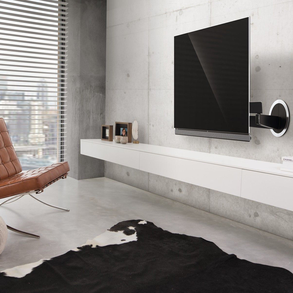 Vogel's NEXT7346 Full-Motion OLED TV Wall Mount for 40 to 65 Inch TVs Black hero image