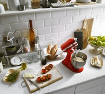 KitchenAid 5KSM3311XAHT Mini Stand Mixer Hot Sauce hero image