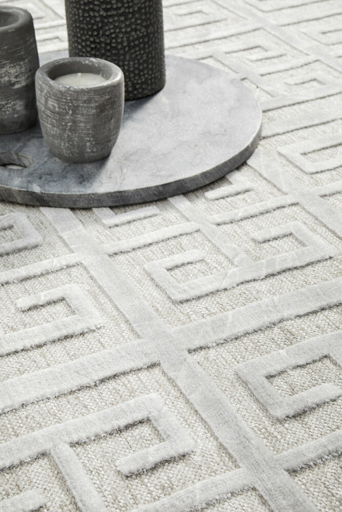 Rug Culture York Large Silver Rug 290X200CM - YRK-BREN-SIL-290X200 hero image