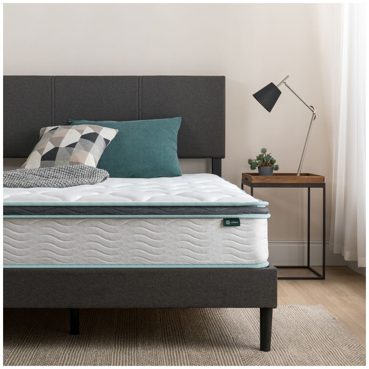 Zinus Queen 25cm Deluxe Bonnell Inner Spring Mattress AU-MSSAO1ZC-10Q hero image