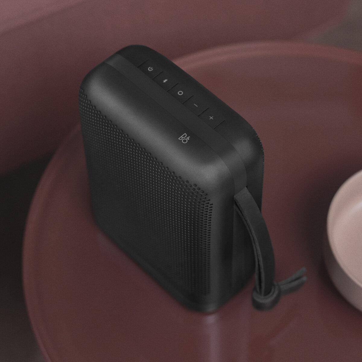 B&O BeoPlay P6 Portable Bluetooth Speaker Black - 1140026